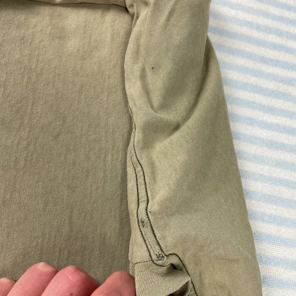 Vintage distressed Nike embroidered swoosh tan short sleeve tee shirt - Picture 13 of 16